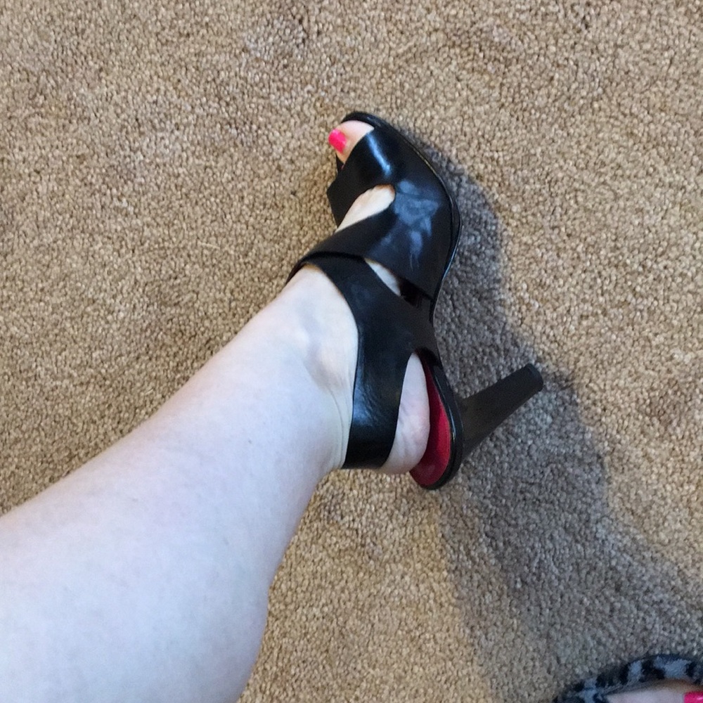 Bandolino black leather sandals - Picture 2 of 7